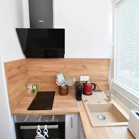 Nicole Apartment